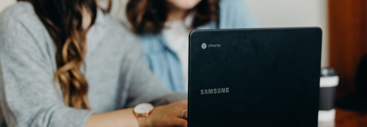 Google Ads 中的产品详情广告 (PLA) 分步指南